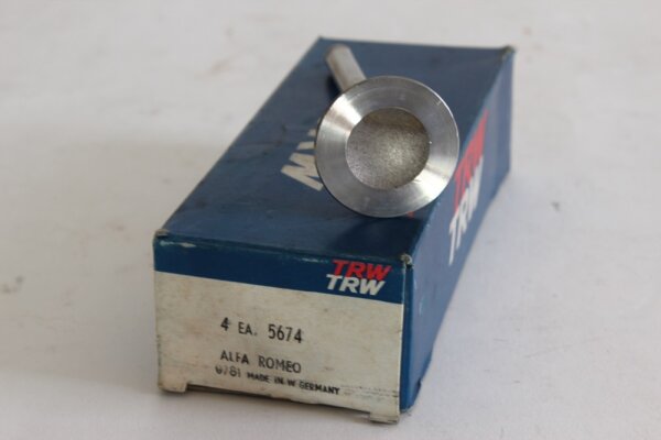 Satz (4 Stück) Einlaßventil 1300cc Alfa 101/105 /115 NOS
