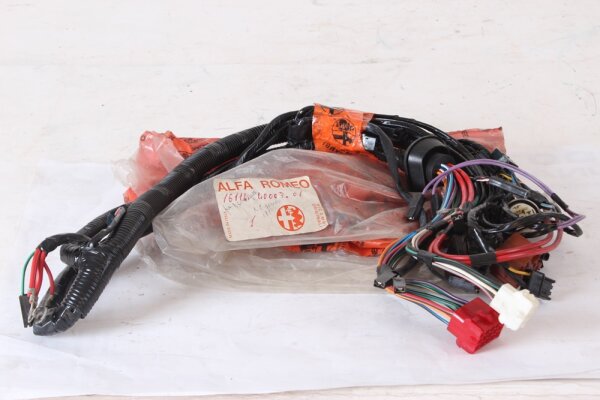 Kabelstrang Kabelbaum Alfa 75 V6 (evtl. Alfetta GTV-6 durch Abänderung Stecker) NOS-Original (028001134?)