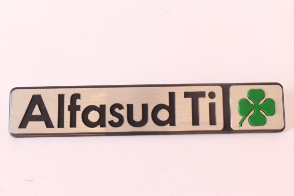 Modellzeichen Schriftzug Alfasud Ti Kleeblatt grün Alfasud TI NOS Original