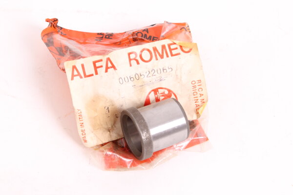 Führungsbuechse Schwungscheibe Länge 35 mm Alfetta/GTV6+Giulietta+75+90+RZ/SZ NEU Original