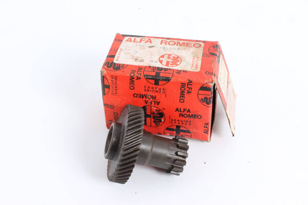 Alfa Romeo Antriebsrad Rückwärtsgang/ 5, Gang Alfetta GTV   13 und 42 Zähne NEU Original