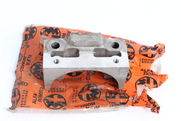 Alfa Romeo Hauptlagerbock hinten(Rohling)  101+105 er Typen NEU Original