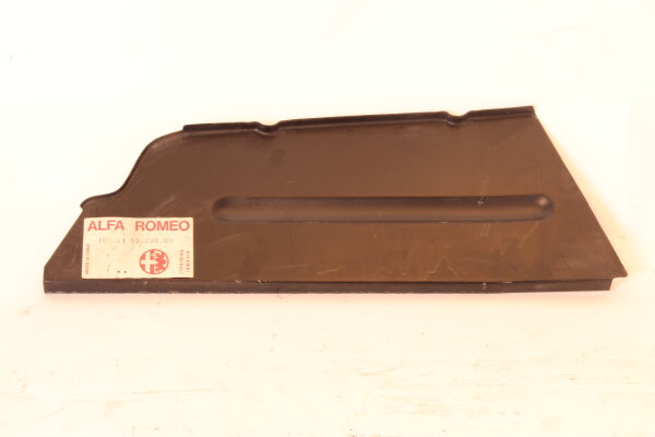 Verbindungsteil -blech hinten rechts Berlina 1750 - 2000 NOS Original
